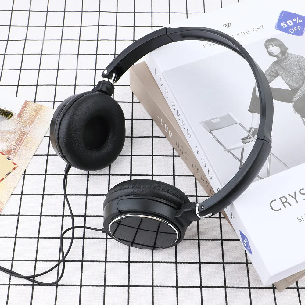 Headphones with Wired 3.5mm Interface High Quality Suitable for Both Male and Female Students Cute Student Headphones
